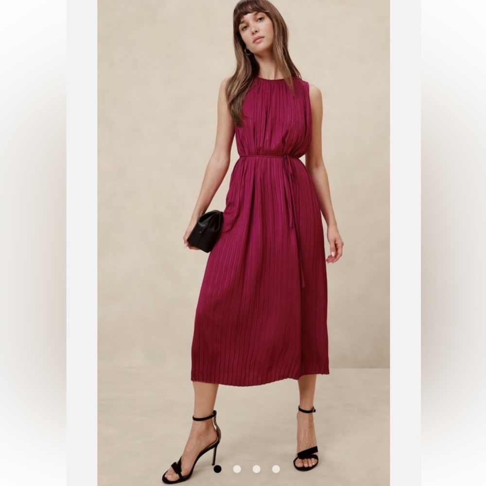 Banana Republic Crystal Pleated Midi Dress M NWT